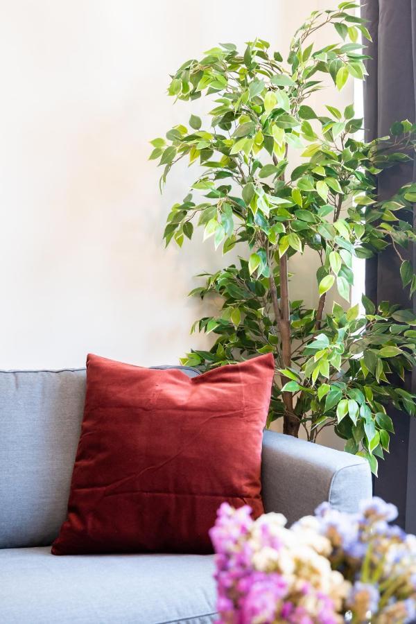 Elegant Studio In The Heart Of The Town Bucareste Exterior foto